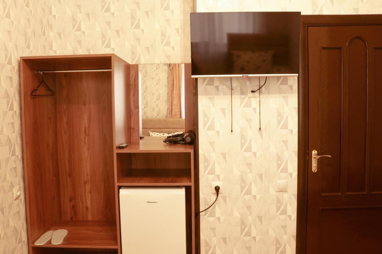 Styopa Hotel Jerevan Buitenkant foto