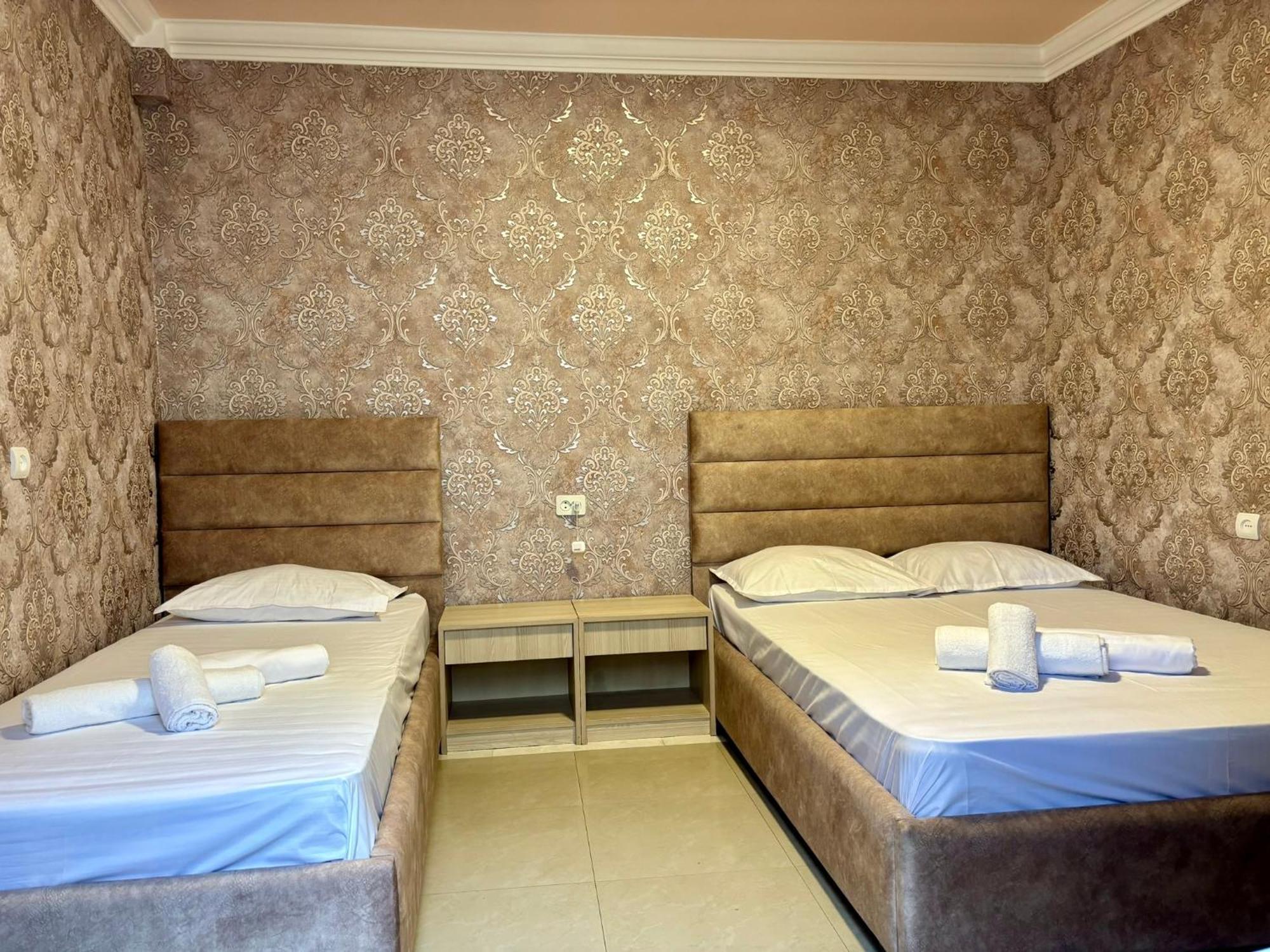 Styopa Hotel Jerevan Buitenkant foto