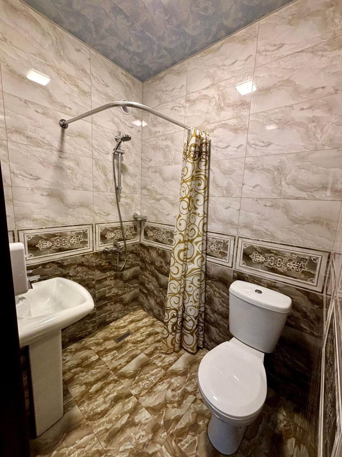 Styopa Hotel Jerevan Buitenkant foto
