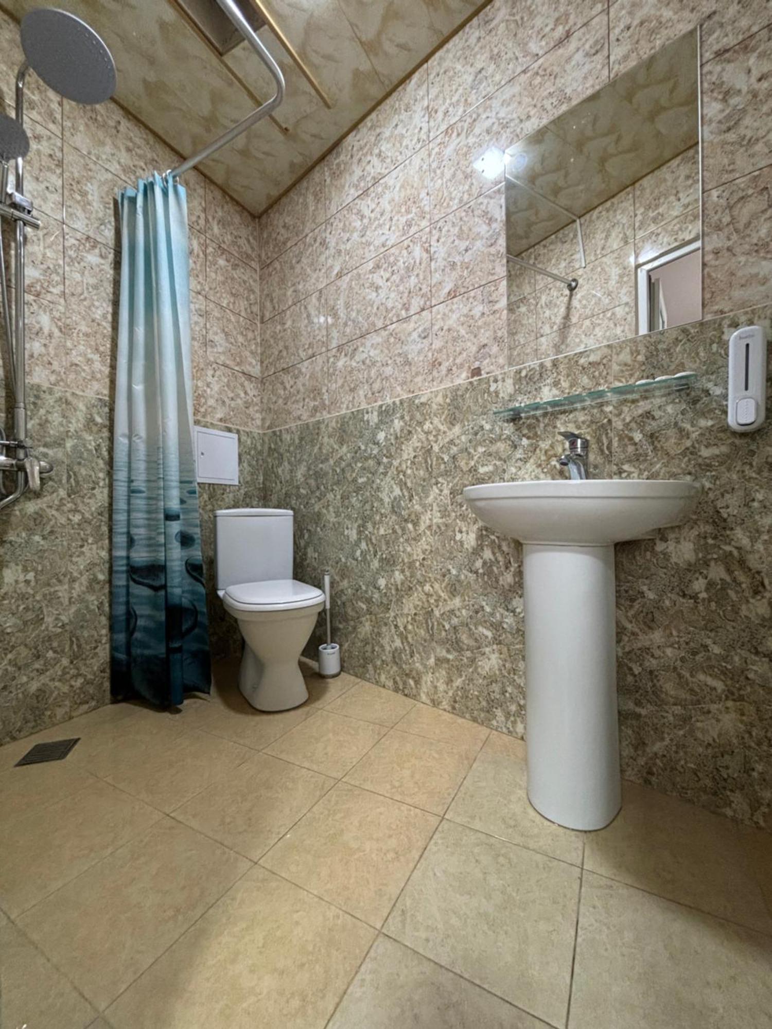 Styopa Hotel Jerevan Buitenkant foto