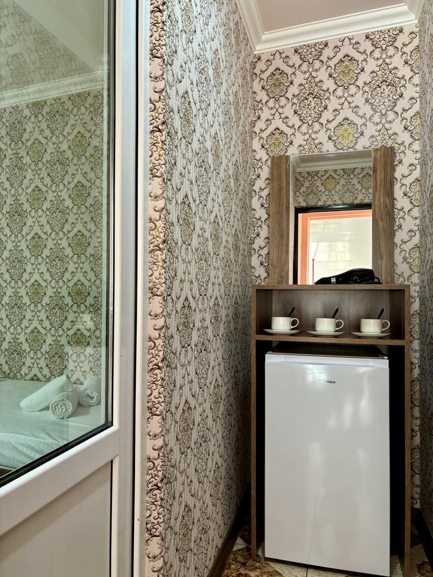 Styopa Hotel Jerevan Buitenkant foto